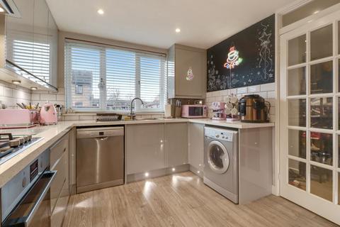 70 Avern Road, West Molesey, KT8 2JP