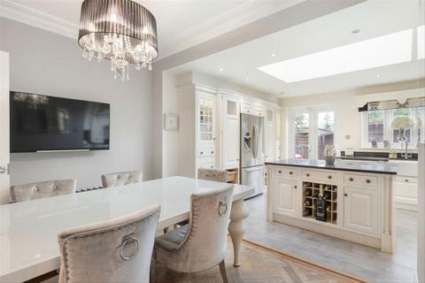 9 Wyndham Road, London, W13 9TE