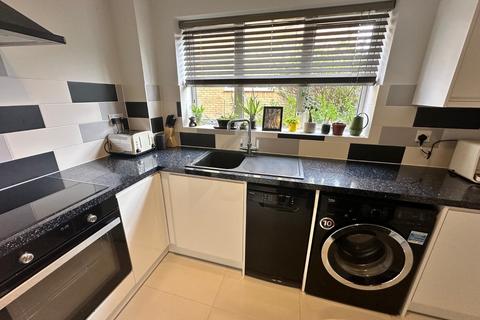 92 Eton Wick Road, Eton Wick, Windsor, SL4 6JW