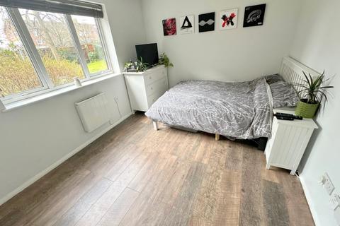 92 Eton Wick Road, Eton Wick, Windsor, SL4 6JW