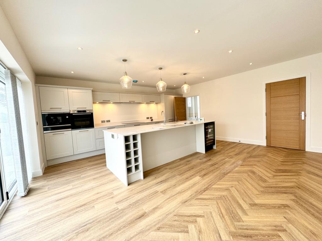 Example photo as property not complete