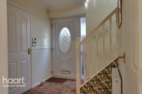 41 Harrow Crescent, Romford, RM3 7AA