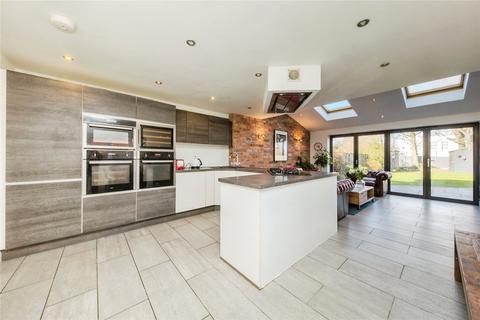 109 Crewe Road, Shavington, Crewe, CW2 5DW