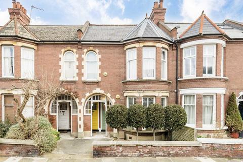 2 bedroom maisonette to rent, Fieldhouse Road, London SW12