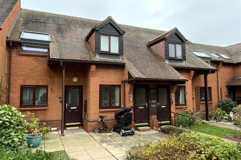 2 bedroom sheltered housing for sale, Fegans Court, Stony Stratford, Milton Keynes