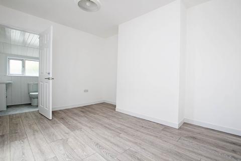 5 bedroom terraced house for sale, Cambridge Road, Eastbourne, BN22 7BT