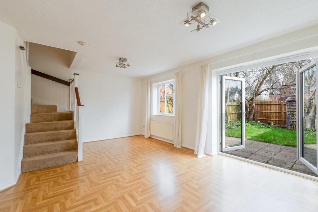 Living dining room-1.jpg