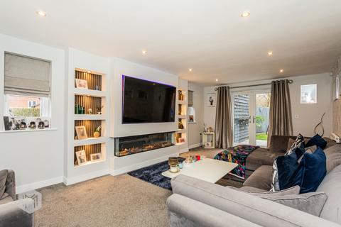 35 Cedar Fold, Tottington, Bury, BL8 3GG