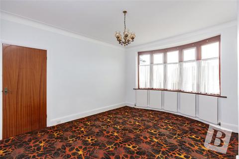 2 bedroom bungalow for sale, Spenser Crescent, Upminster, RM14