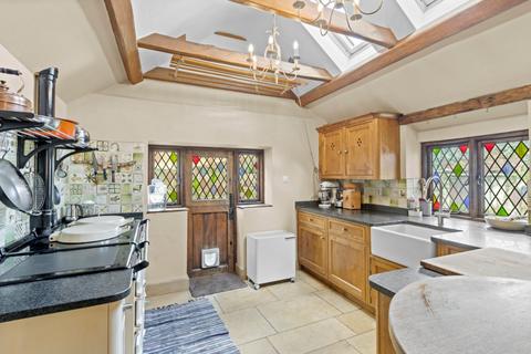 Oast Cottage Lower Road, Forest Row, RH18 5HE