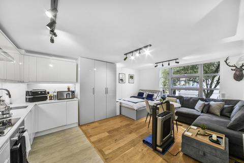 undefined, Kensington Gardens Square, Kensington, W2