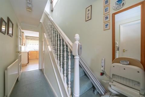 3 bedroom detached house for sale, Poets Chase, Hemel Hempstead, Hertfordshire, HP1 3RN