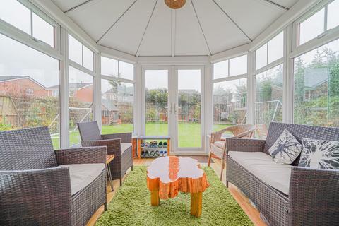 18 Barnfield Drive, Solihull, B92 0QB