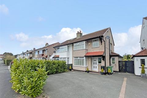 68 Ashlea Road, Pensby, Wirral, CH61 5UW