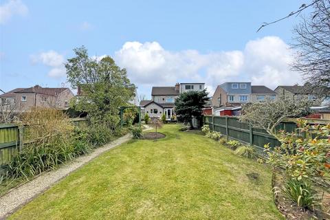 68 Ashlea Road, Pensby, Wirral, CH61 5UW