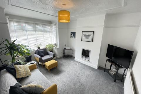 68 Ashlea Road, Pensby, Wirral, CH61 5UW