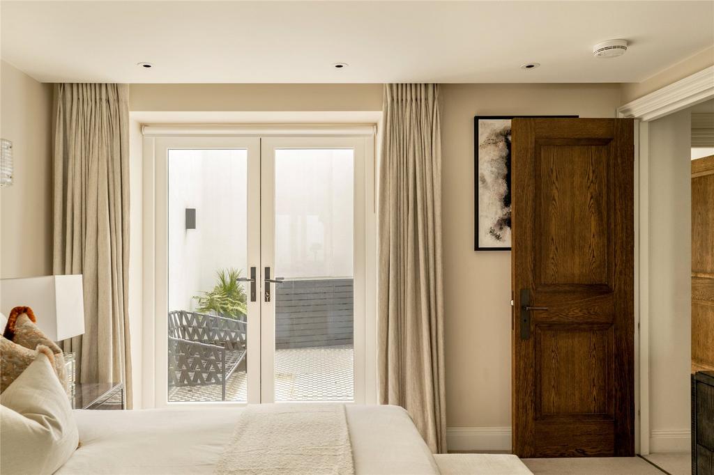 Double Bedroom