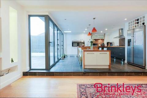 39 Lime Grove, New Malden, KT3 3TP