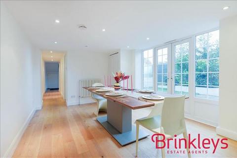 39 Lime Grove, New Malden, KT3 3TP