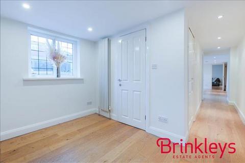 39 Lime Grove, New Malden, KT3 3TP