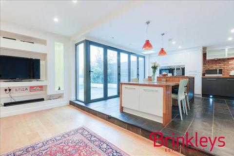 39 Lime Grove, New Malden, KT3 3TP