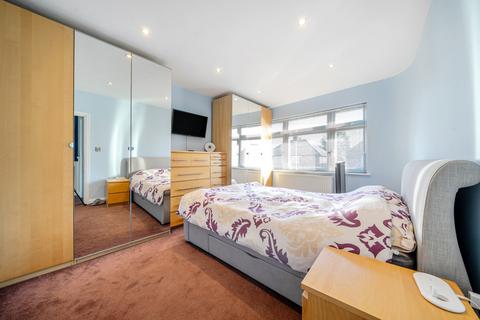 296 Long Drive, Ruislip, HA4 0HZ