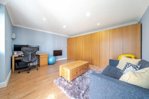 296 Long Drive, Ruislip, HA4 0HZ