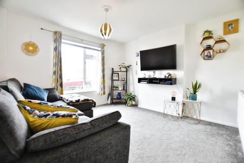 4 Blackdown Court, Bristol, BS14 9QB