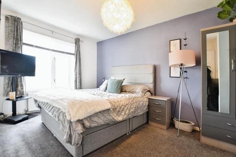 4 Blackdown Court, Bristol, BS14 9QB