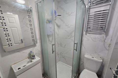 Studio to rent, 192 Maple Road, Penge, London