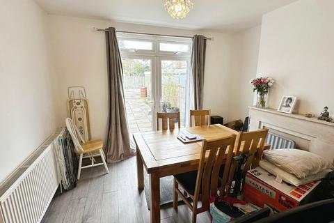 3 bedroom end of terrace house for sale, Argyle Road , Bristol, BS16 3NE