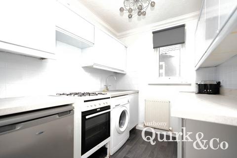 Flat 4, 1 Cossington Road, Westcliff-on-sea, SS0 7NJ