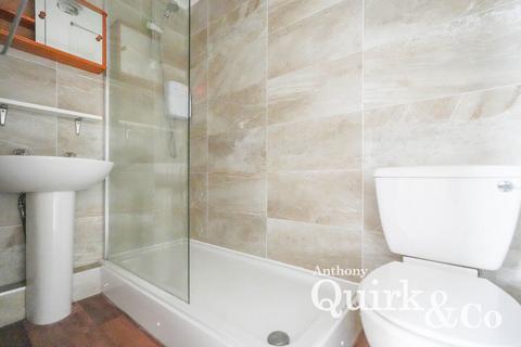 Flat 4, 1 Cossington Road, Westcliff-on-sea, SS0 7NJ