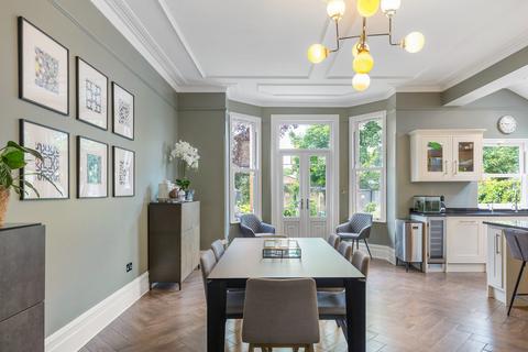 55 Creffield Road, London, W3 9PS