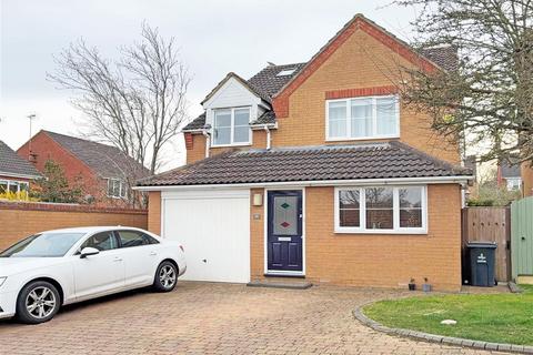 6 bedroom detached house for sale, Sparrow Drive, Stevenage