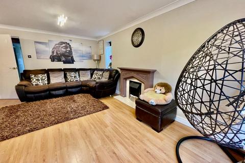 6 bedroom detached house for sale, Sparrow Drive, Stevenage