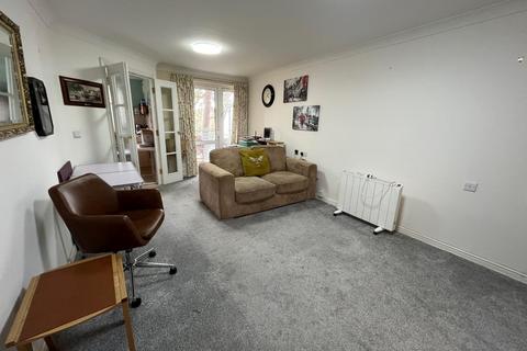 1 bedroom retirement property for sale, Pinetree Court, Danestrete, Stevenage, SG1 1YJ
