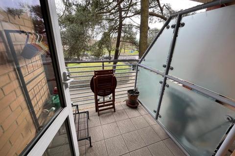 1 bedroom retirement property for sale, Pinetree Court, Danestrete, Stevenage, SG1 1YJ