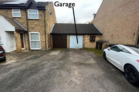 3 bedroom semi-detached house for sale, Chalkdown, Stevenage, Herts , SG2 7BN