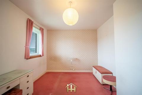 73 Dean Avenue, Dundee, DD4 7LG