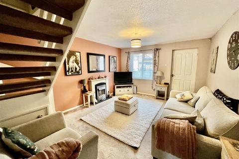 21 Amiens Close, Darlington, DL3 0UL