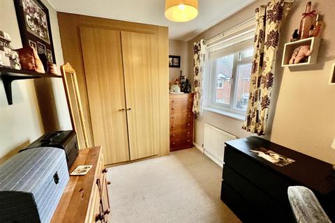 21 Amiens Close, Darlington, DL3 0UL