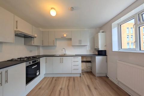 3 bedroom apartment to rent, Rose Gardens, Feltham, TW13