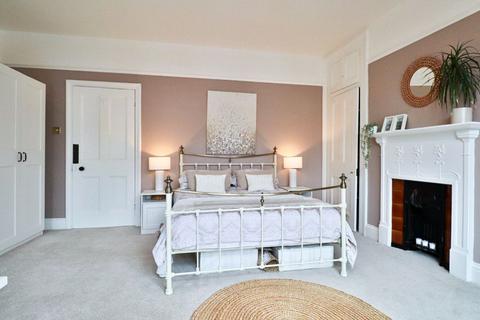 65 Langholm Crescent, Darlington, DL3 7SX