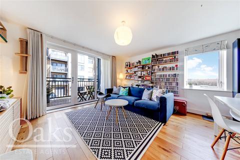 82 Watson Place, London, SE25 5FA