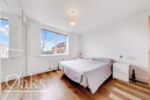 82 Watson Place, London, SE25 5FA
