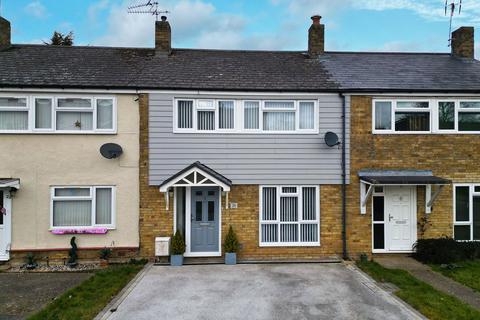 3 bedroom terraced house for sale, Osborne Road, Basildon, Essex, SS16