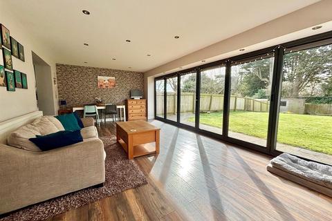 5 bedroom detached house for sale, Farrants Way, Hornsea