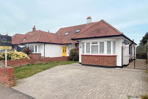 3 bedroom bungalow to rent, Westcliff-on-Sea SS0