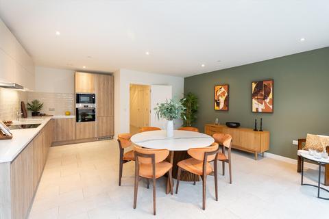 5 bedroom detached house for sale, Helena Close, Wandsworth, London, SW19